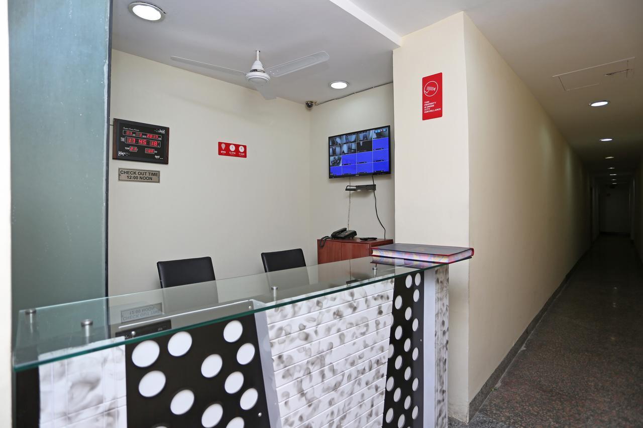 Oyo 714 Hotel De Plaza New Delhi Buitenkant foto